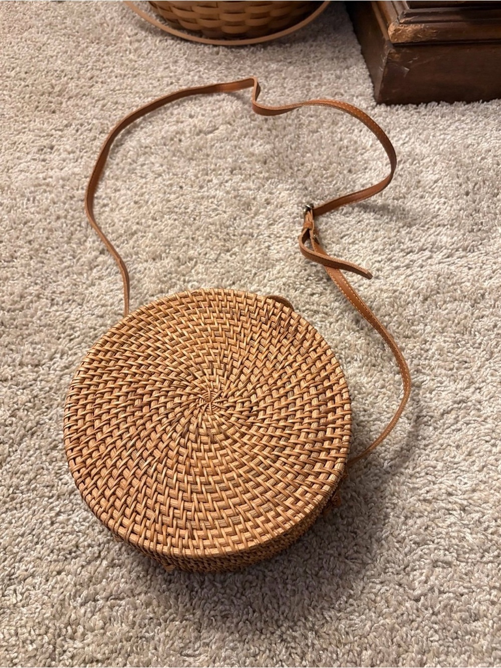 Wicker Round Crossbody Bag